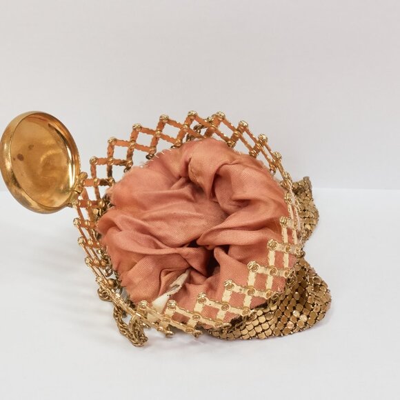 Whiting & Davis Mesh Purse / Vintage Gold Tone Metal Evening Bag / Made in USA - Picture 7 of 12